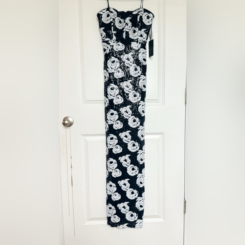 CeCe
Women's Sequined Strapless Maxi Dress
Size: 0
New…